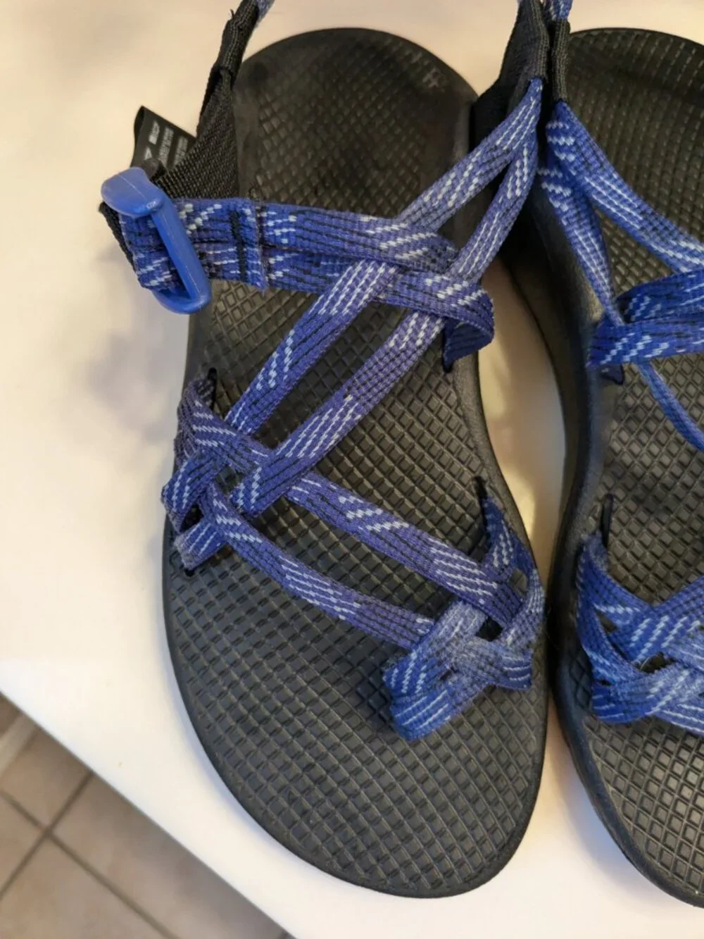 Chaco Women's Z/Cloud X2 sandals Women's Size 8